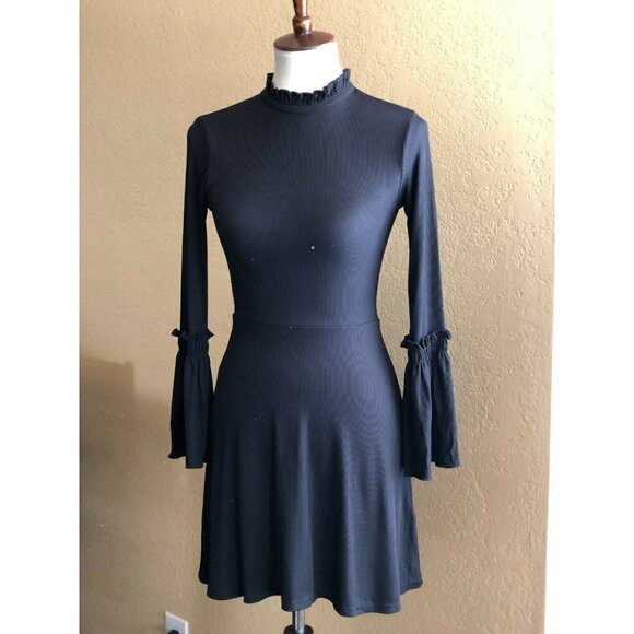 TOPSHOP Womens Black Fluted Ribbed Jersey Skater Dress Size 2 US NGB - Picture 2 of 12
